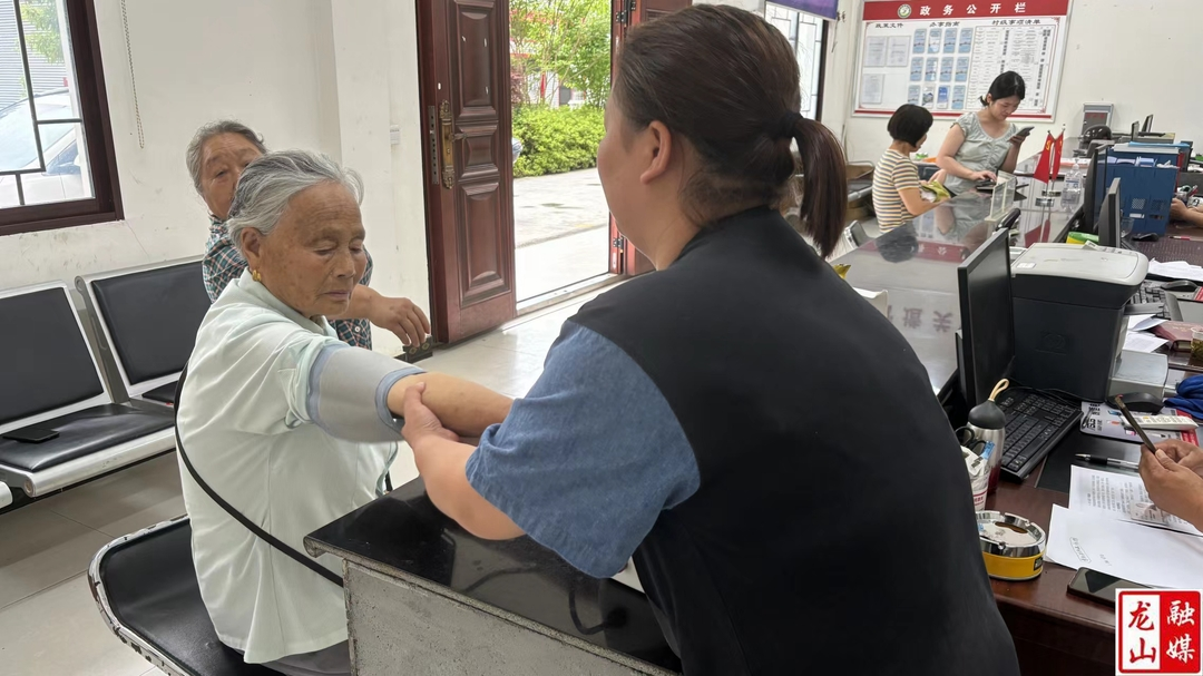 水田坝社区新时代文明实践站开展志愿活动