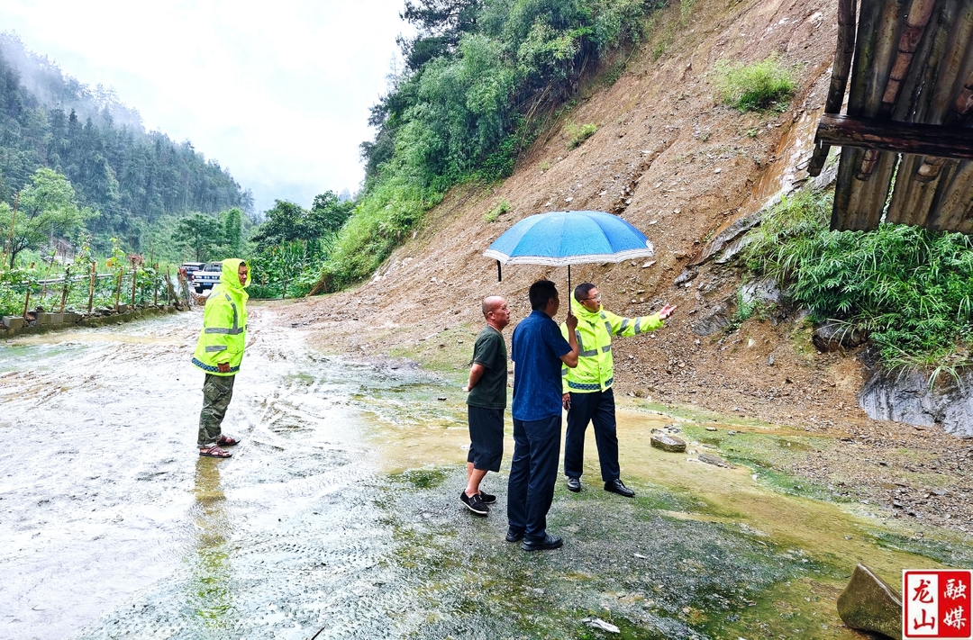 咱果乡：打好备汛“主动仗”  筑牢防汛 “安全堤”