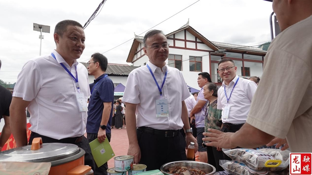 中国电信湖南公司一行调研桂英村乡村振兴工作