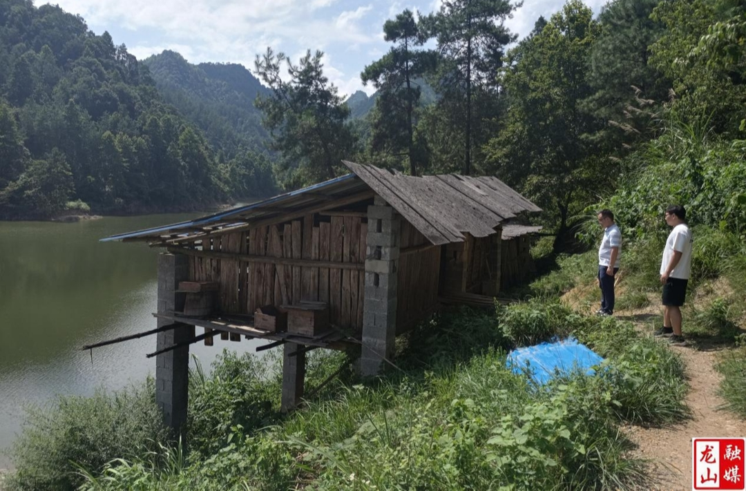 洗车河镇开展大气及水污染防治执法检查