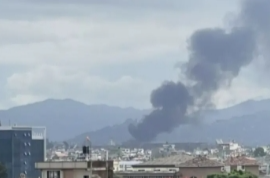 一载有19人客机在尼泊尔坠毁 已致4人遇难