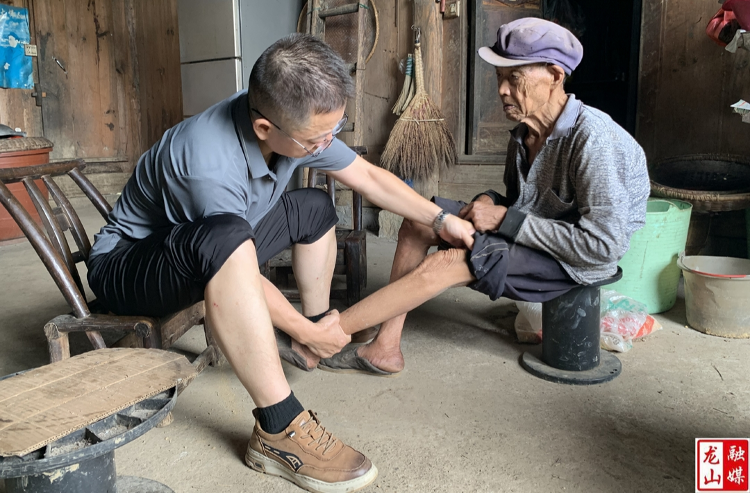 农车镇：“送鉴上门”暖人心