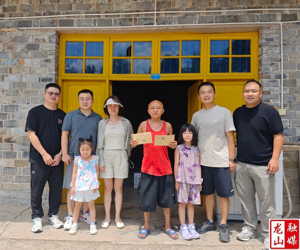 召市镇：长沙经开区对口积极帮扶困难群众