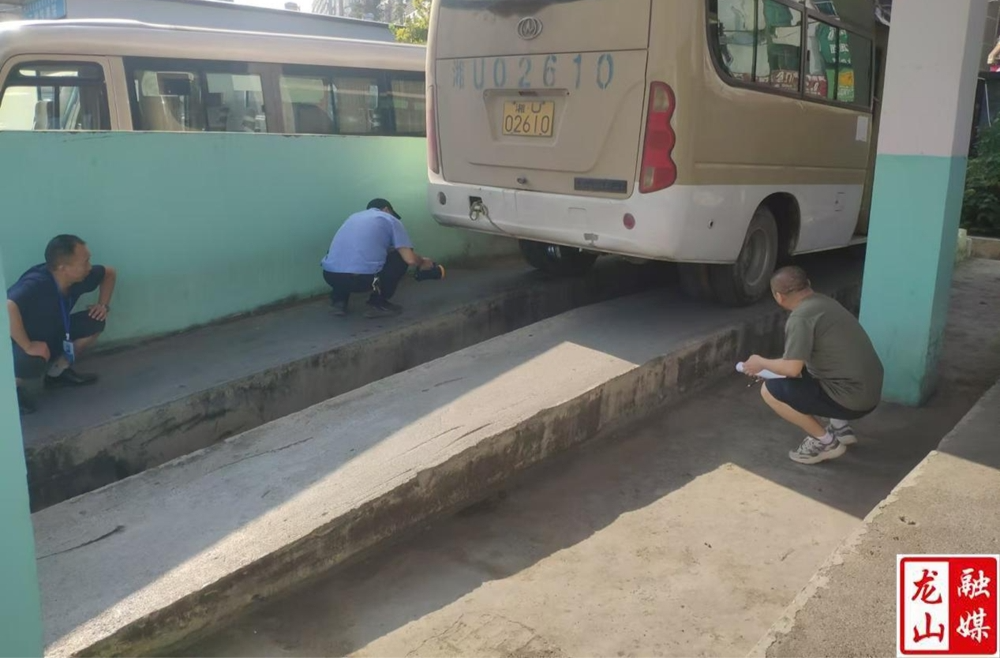 县交通运输局全力保障暑运安全