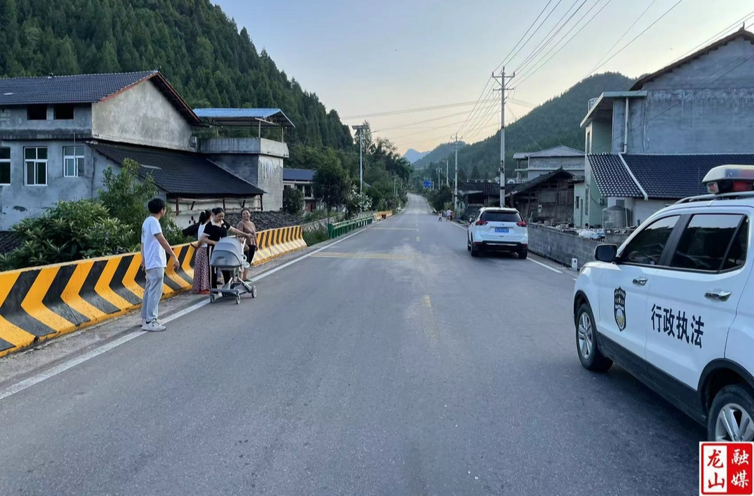 苗儿滩镇：守护当“夏”  交通安全宣传步履不停