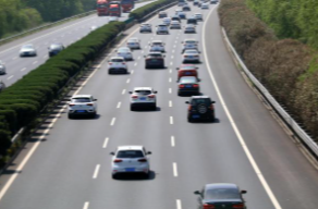 追逐竞驶、辱骂打人，马路“情绪杀手”该怎么管