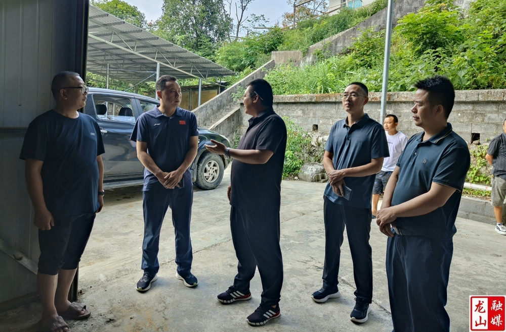 梁兴华到洛塔乡调研乡村振兴工作