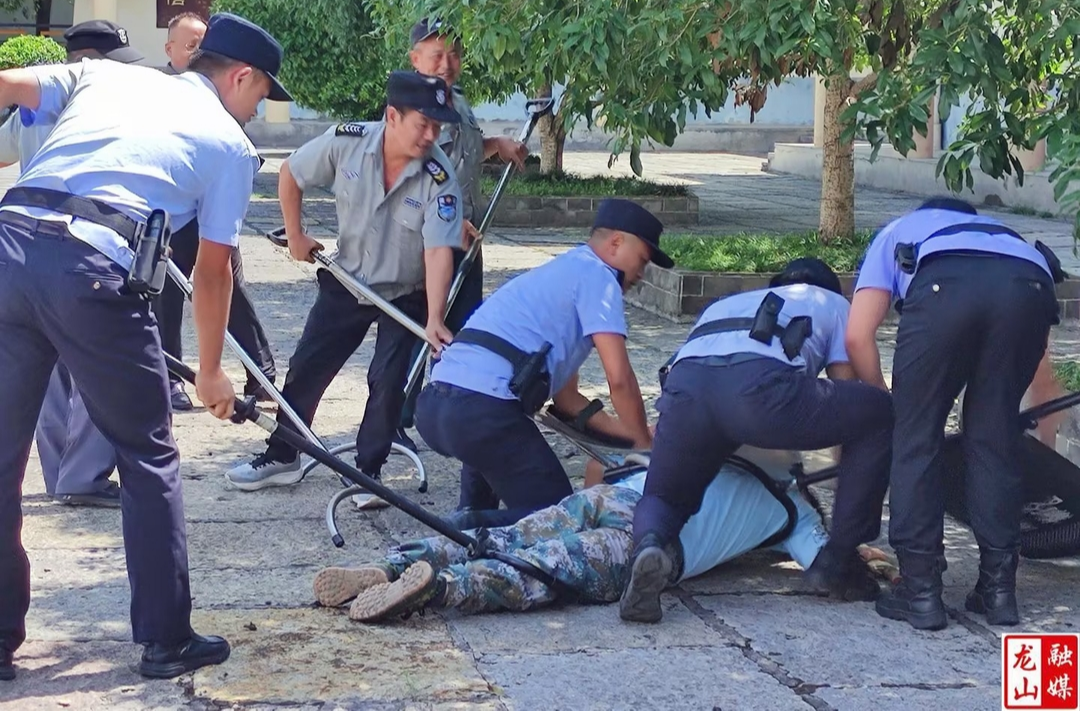 里耶小学：筑牢安全防线 共建和谐校园