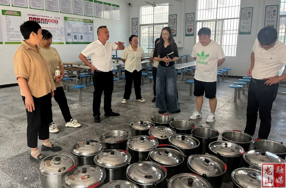 水田坝镇开展校园安全生产大检查