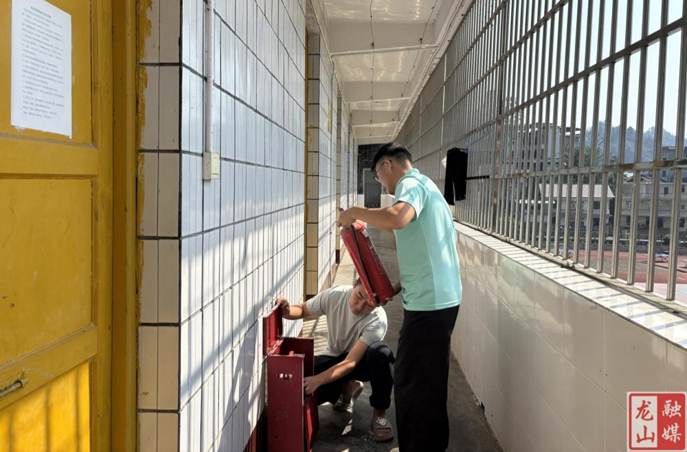 内溪乡开展国庆节前安全隐患排查工作