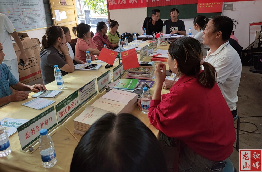 靛房镇开展全国科普日宣传活动