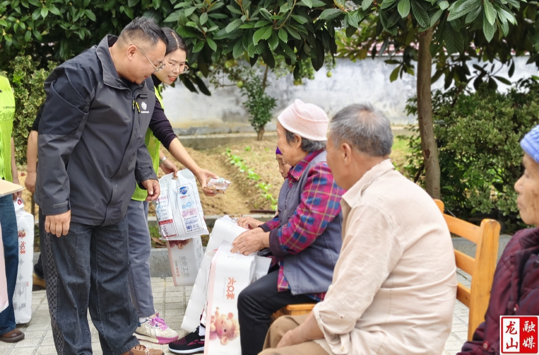 【最美重阳】 重阳节爱心汇聚石羔敬老院