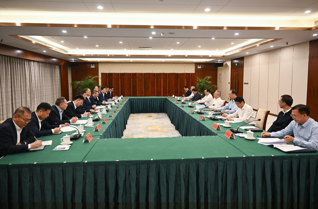 沈晓明毛伟明与吉利集团董事长李书福一行会谈