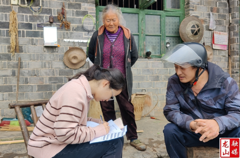 召市镇开展惠农惠民补贴资金抽查巡查工作