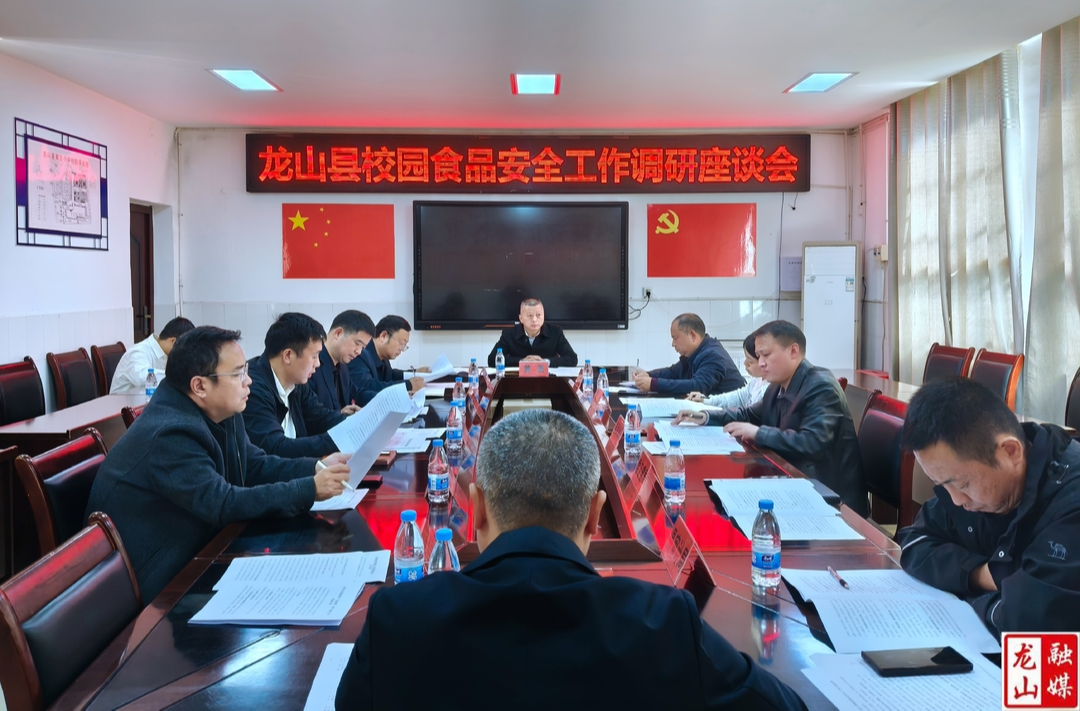 黄勇深入县第五小学检查校园食品安全