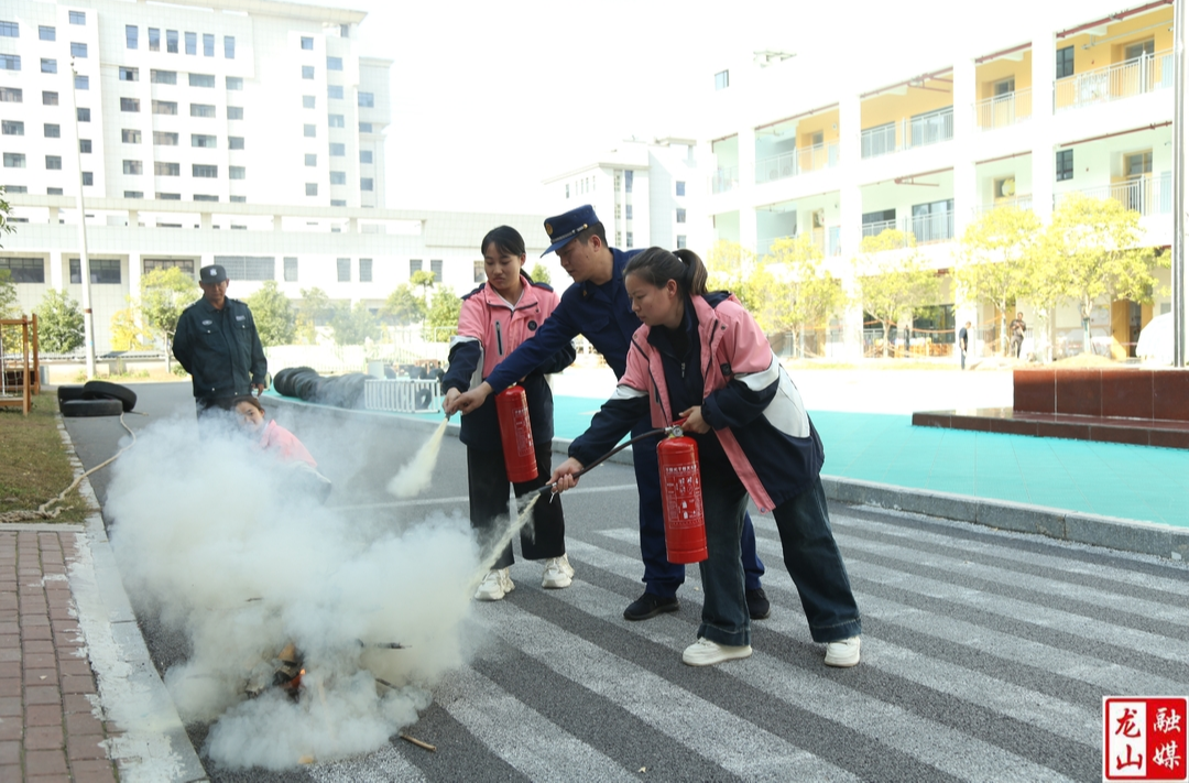 县第一幼儿园：消防知识普及进校园 携手共建安全防线