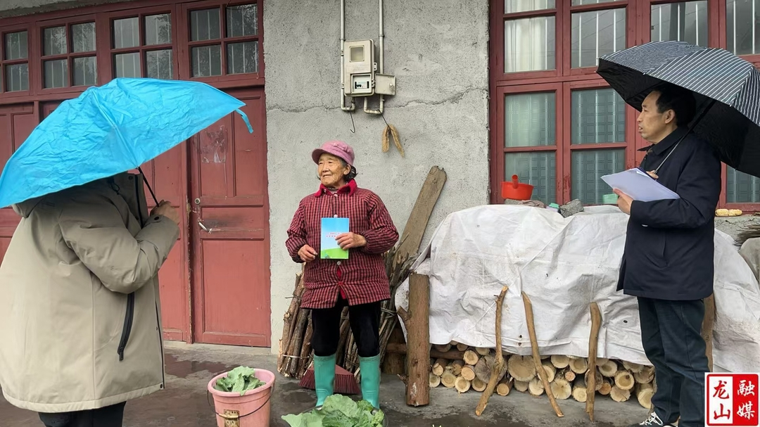 茅坪乡开展“利剑护蕾·雷霆行动”集中宣传活动