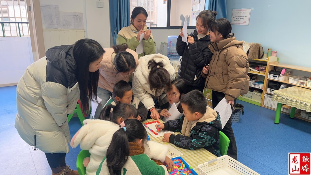 县第三幼儿园开展“三步五环一体”研修模式实践现场学习活动