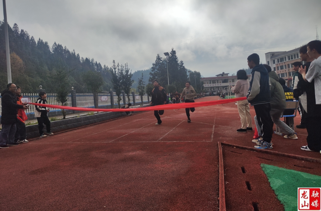 水田中学举行冬季趣味运动会