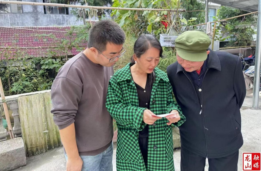 茨岩塘镇扎实开展惠农补贴发放情况走访核实工作
