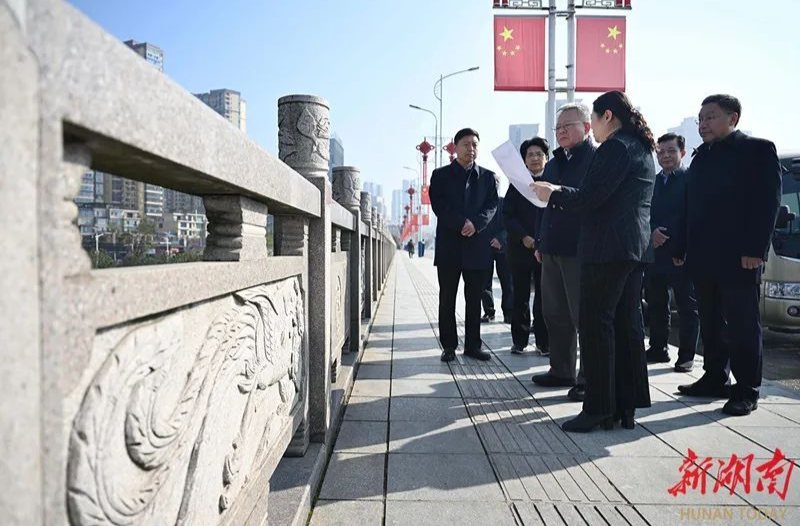 沈晓明调研湘西州经济社会发展情况