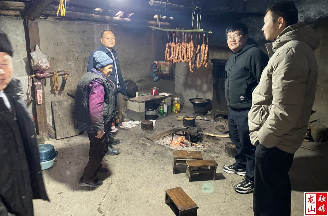 桂塘镇：暖冬行动 情暖万家