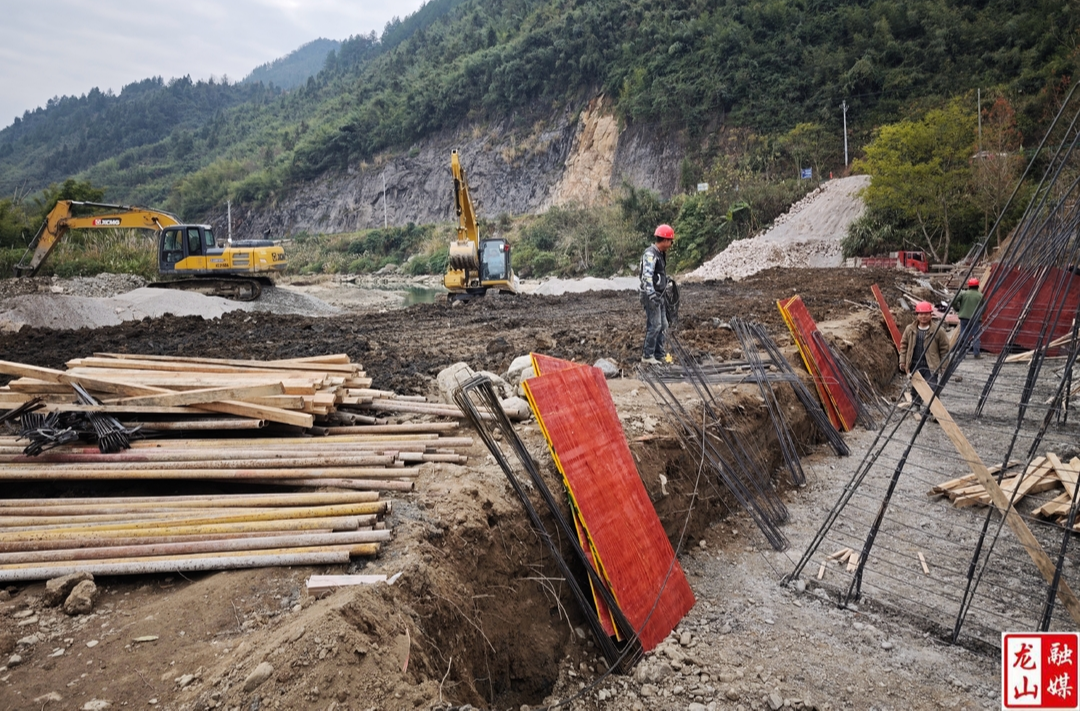 抢抓冬修水利黄金期 按下河道整治“快进键”