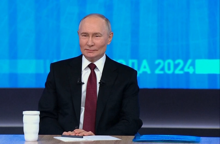 四个半小时回答76个问题 普京的“年终总结”说了些啥？