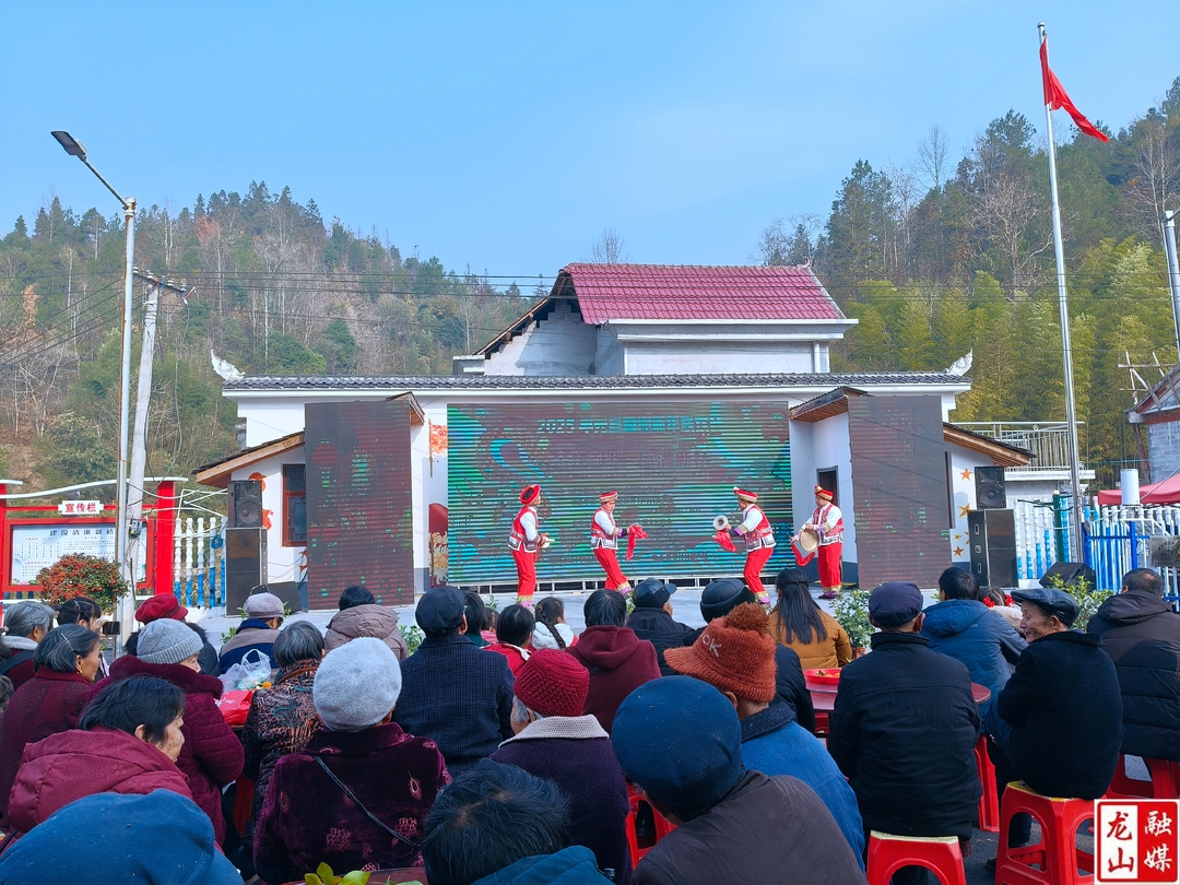 兴隆街道新桥村举办“庆元旦 迎新年”文艺汇演