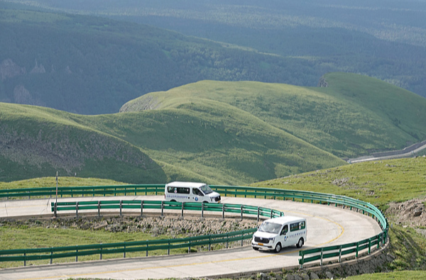 景区摆渡车，便利还是谋利？游客体验和景区收益该如何平衡？