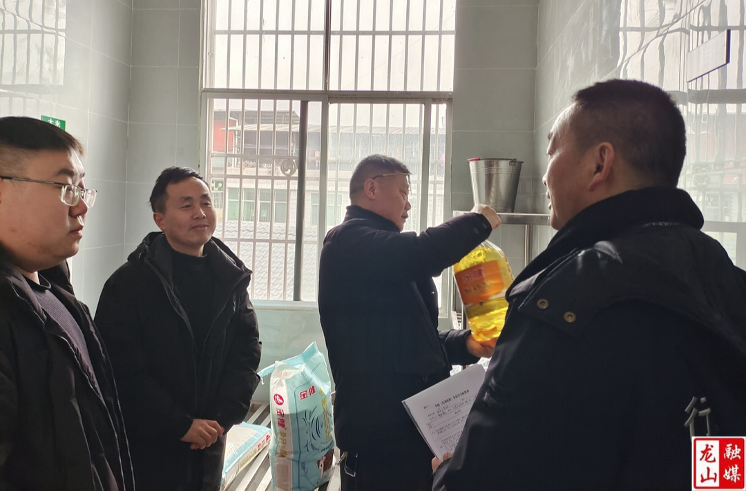 水田坝镇开展校园食品安全专项检查