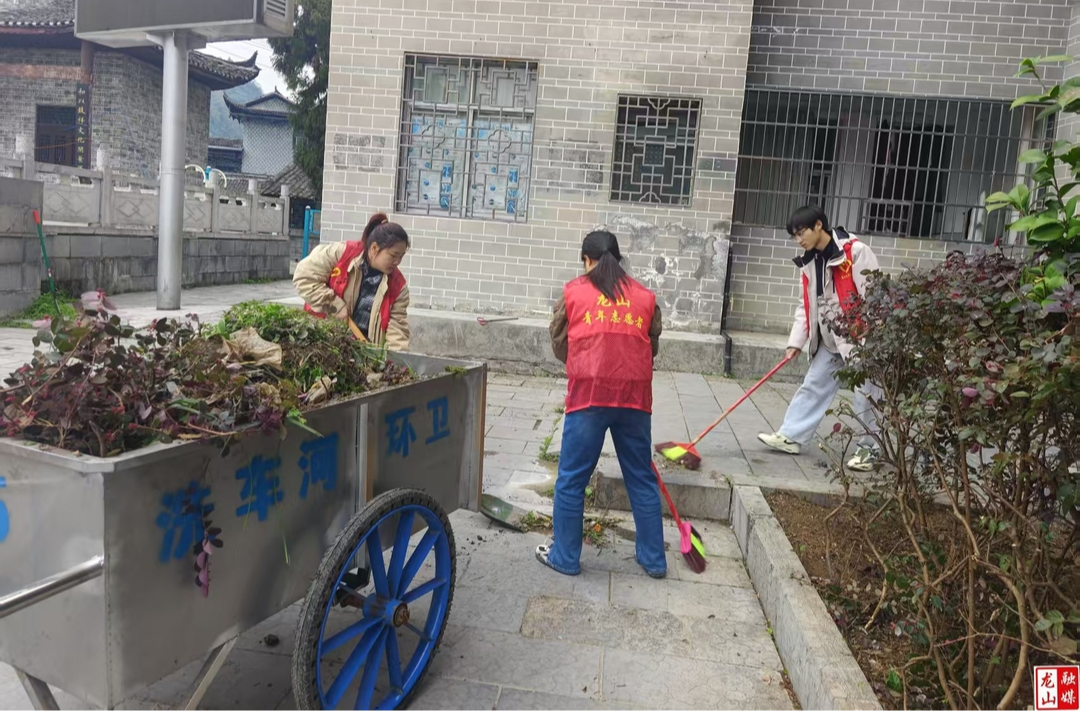 洗车河镇开展“学雷锋·文明实践我行动”活动