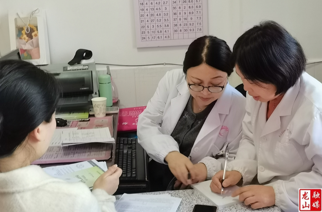 湖南省妇幼保健院来县开展联基层医疗服务