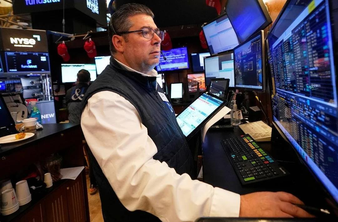 特朗普继续施压美联储降息 美股再遇“黑色星期一”