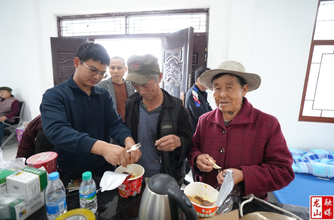 洛塔乡：短时强降雨 紧急转移村民 守护群众安全