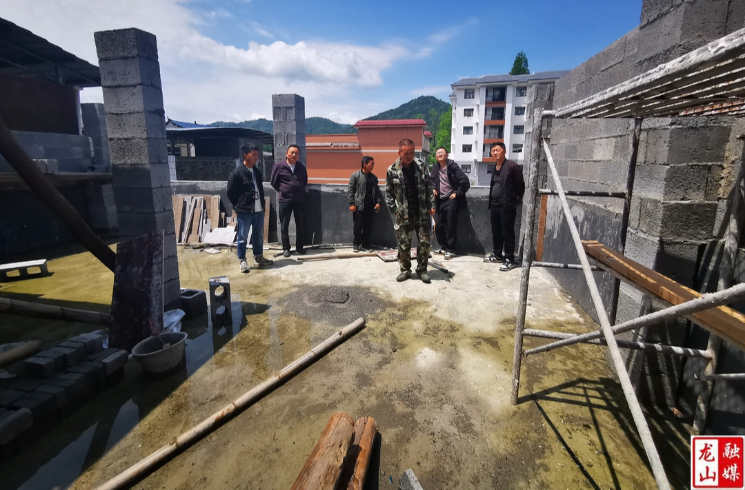 农车镇扎实推进自建房安全指导工作