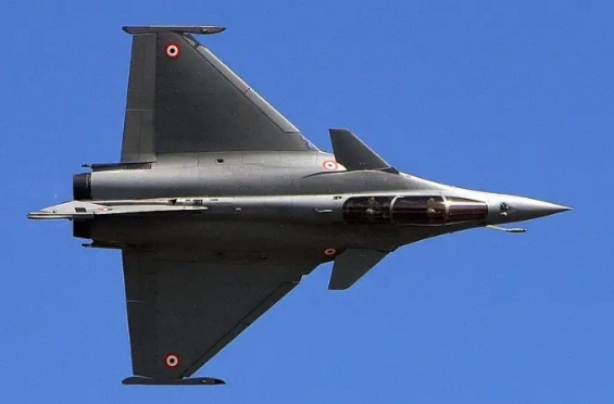 印巴冲突升级 巴防长称已击落5架印度战机