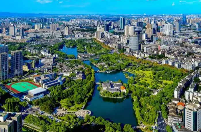 中国持续推进城市更新行动 明确“路线图”