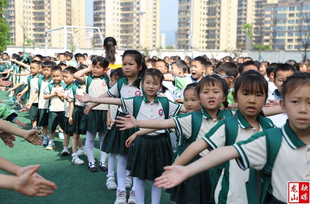 华塘芙蓉学校联合辖区幼儿园开展幼小衔接活动
