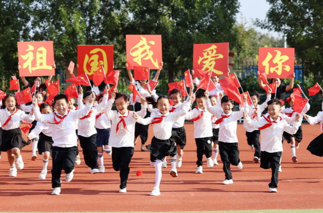 “孩子们成长得更好，是我们最大的心愿”——以习近平同志为核心的党中央关心少年儿童成长和少先队工作纪实