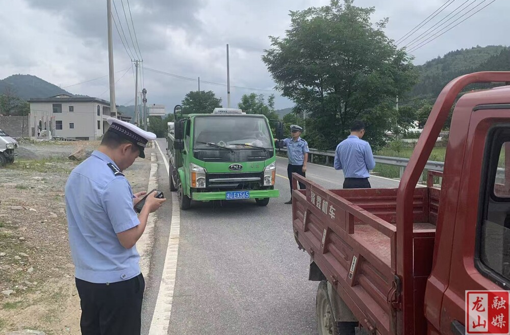 农车镇开展端午节前道路交通安全联合执法检查