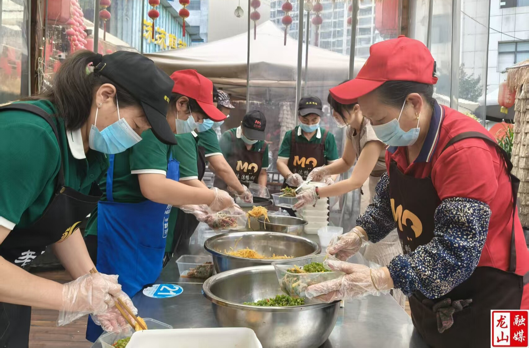 爱心餐饮店免费送餐 守护高考一线守护者