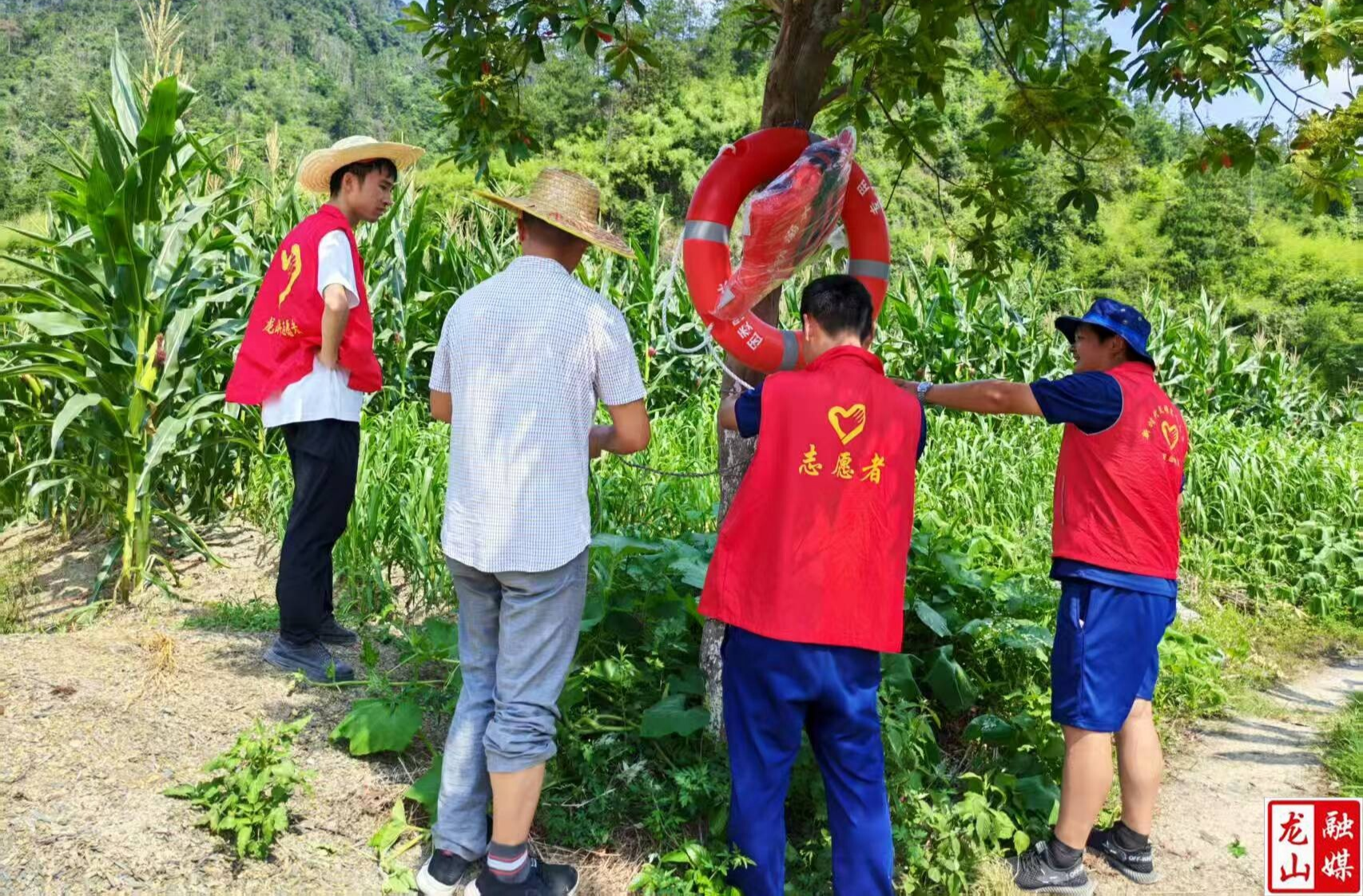 咱果乡：清障添“救”  织密防溺水安全网