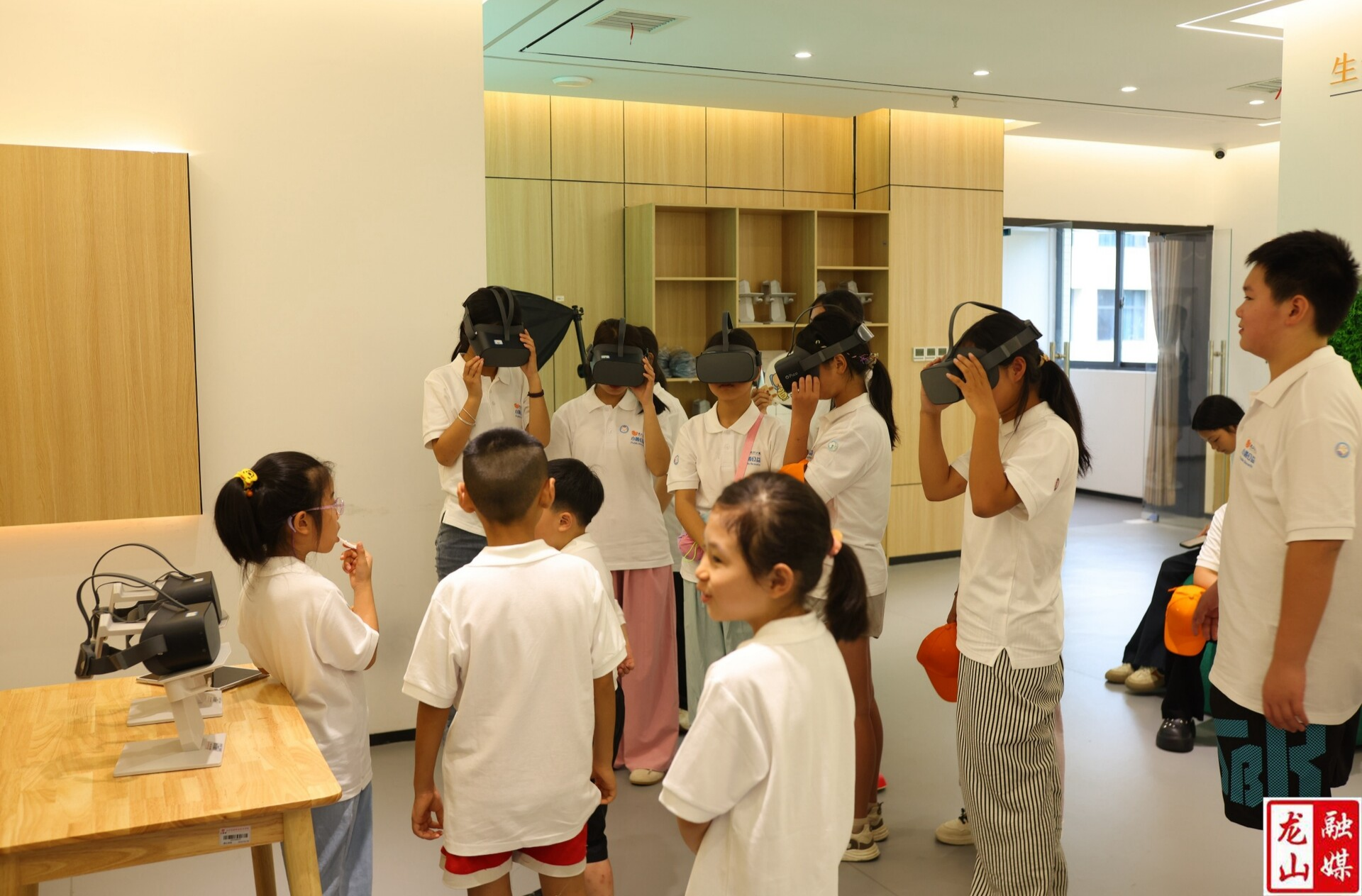 10名靛房学子前往长沙开展公益研学活动