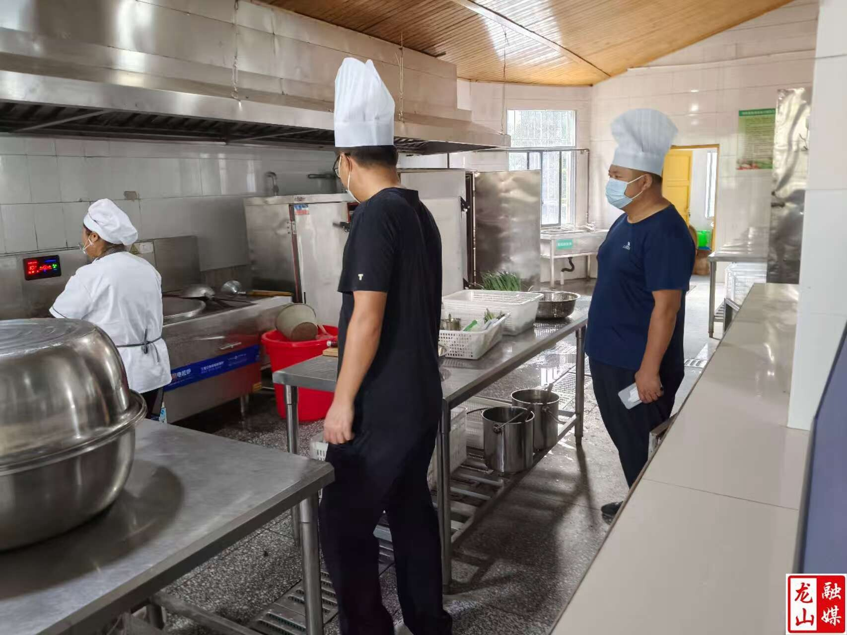 兴隆街道开展校园食品安全专项检查（图）