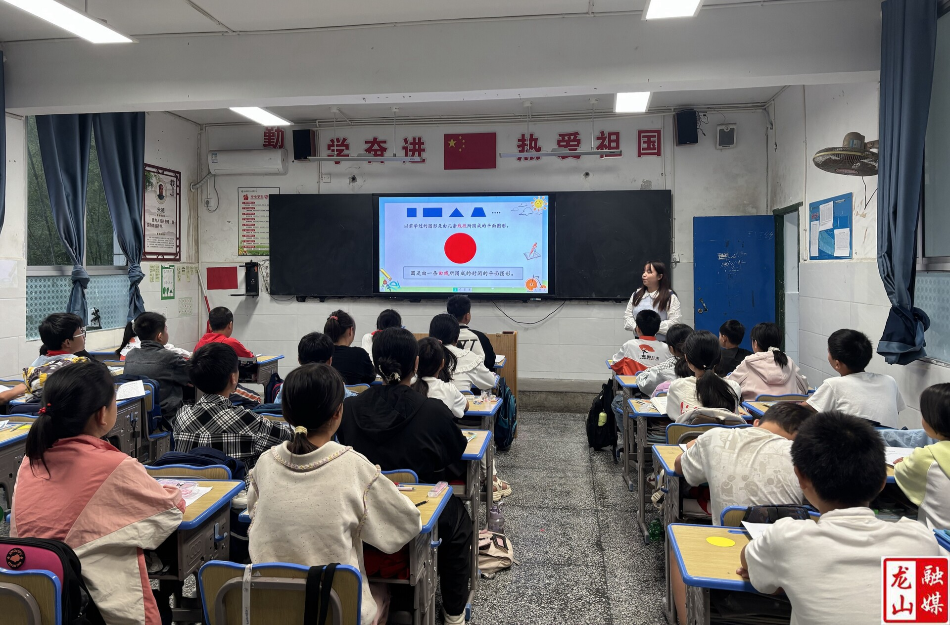 咱果乡九年制学校：聚焦“三课”强师资 赋能成长促提升