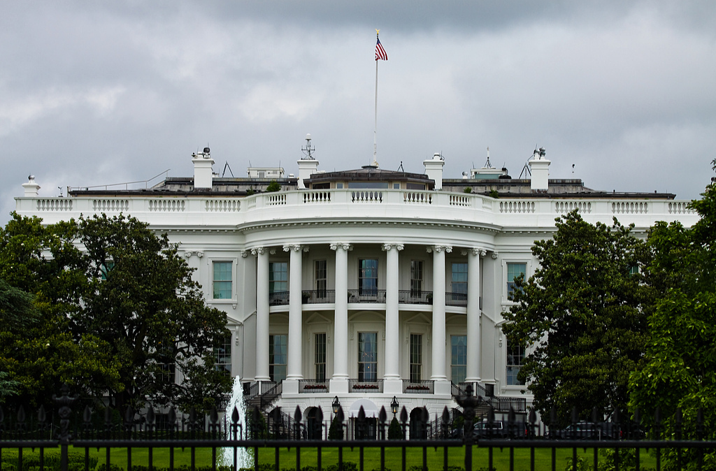 美参议院通过终止特朗普全面关税政策决议