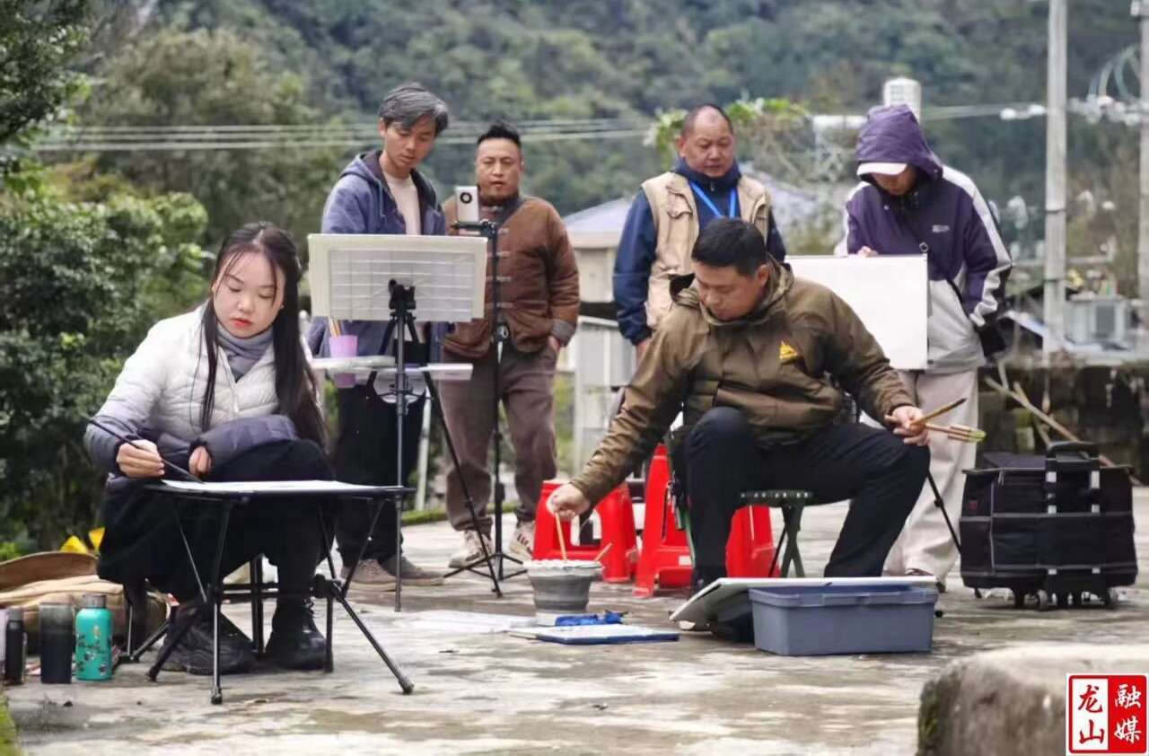龙山县文艺界积极服务第四届湘西州旅游发展大会