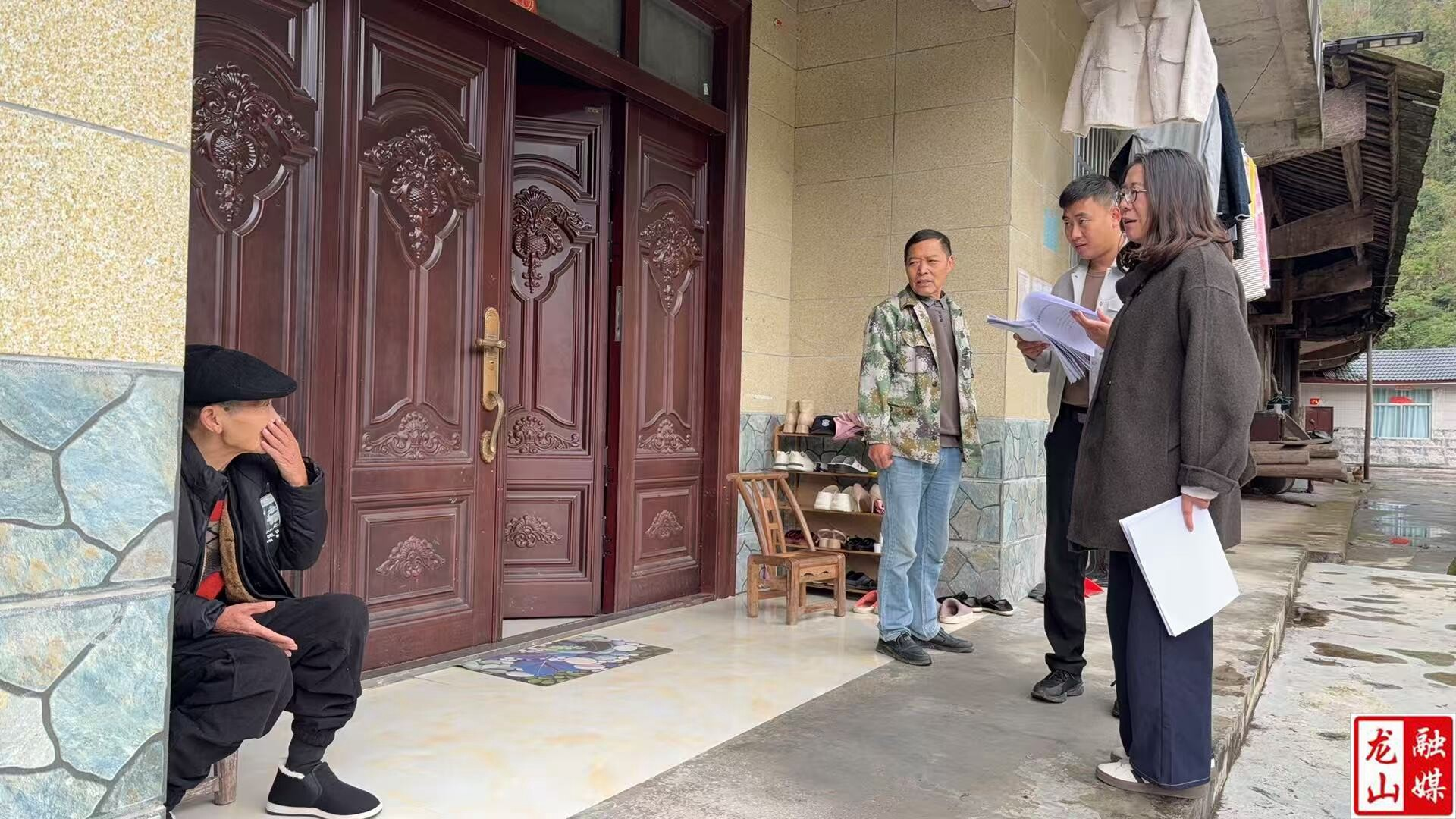 农车镇开展低保申请入户走访工作