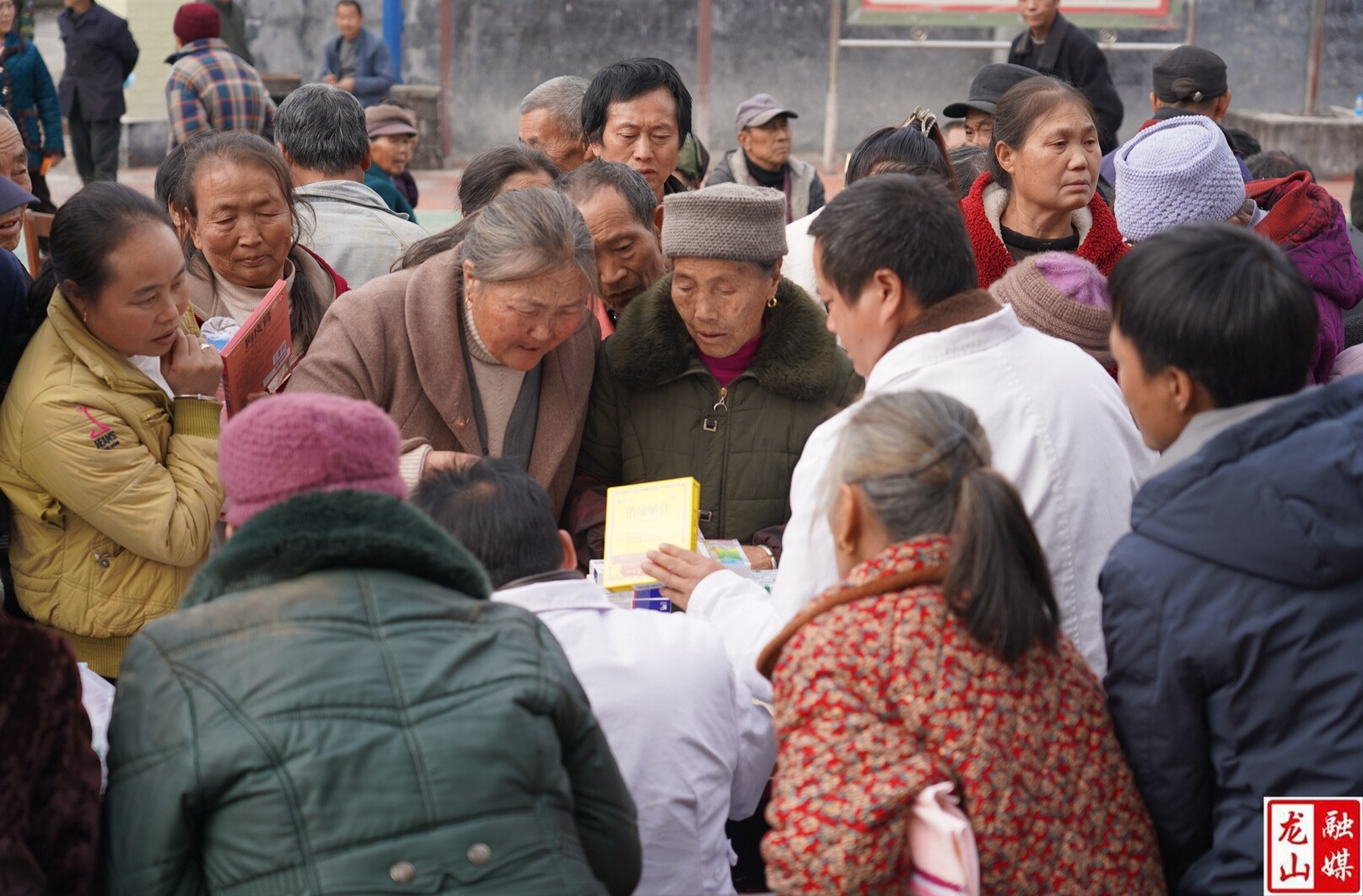 靛房镇：院坝宣讲传党音 民生服务暖人心